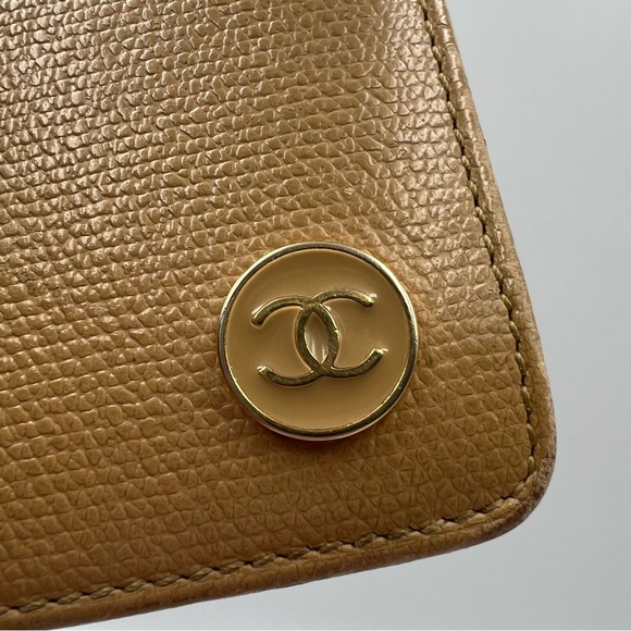 Chanel Bifold Leather Wallet in Tan - Picture 4 of 17
